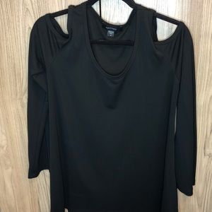 Karen Kane cold shoulder top